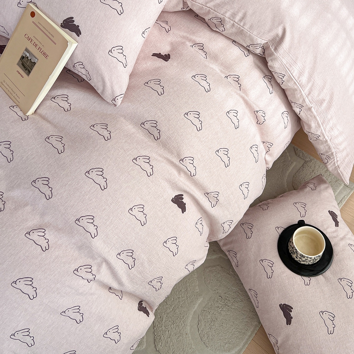 91家纺网 家纺一手货源 找家纺 弗苓家纺 2026春季新款高克重加厚色织提花四件套 米菲兔