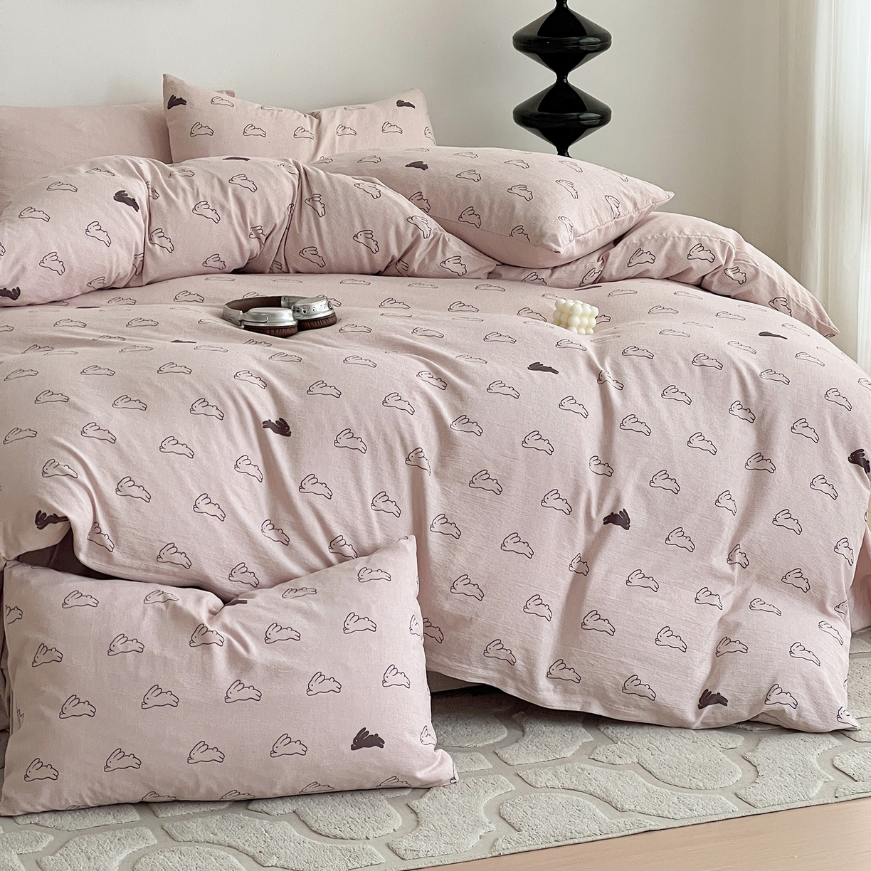 91家纺网 家纺一手货源 找家纺 弗苓家纺 2026春季新款高克重加厚色织提花四件套 米菲兔