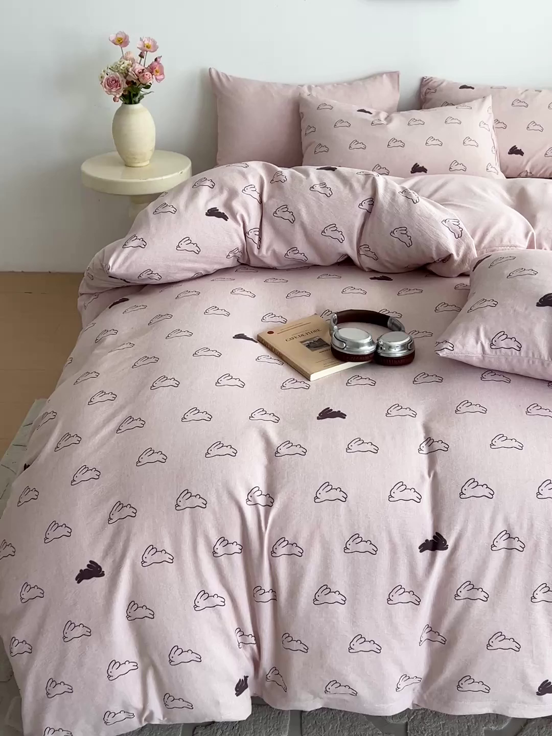 91家纺网 家纺一手货源 找家纺 弗苓家纺 2026春季新款高克重加厚色织提花四件套 米菲兔