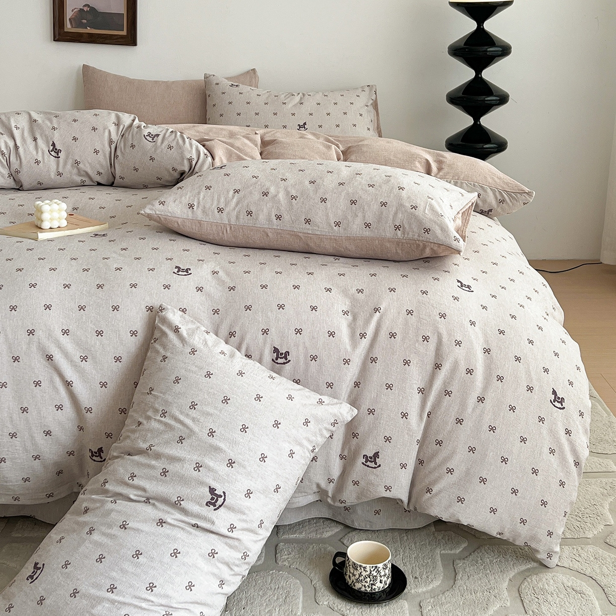 91家纺网 家纺一手货源 找家纺 弗苓家纺 2026春季新款高克重加厚色织提花四件套 幸运小马