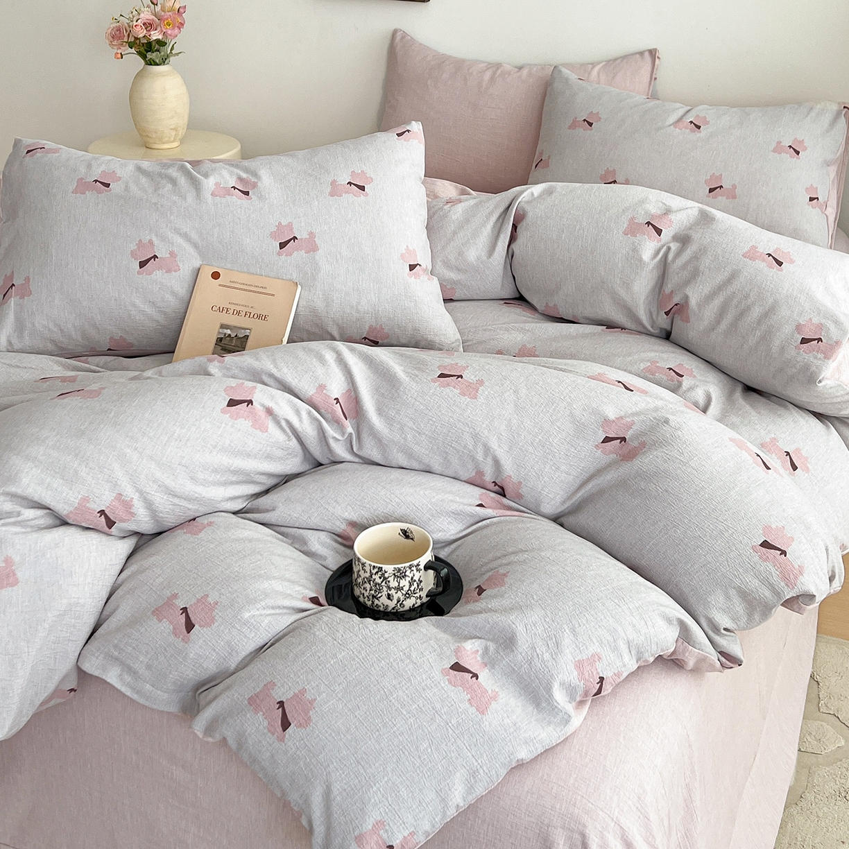 91家纺网 家纺一手货源 找家纺 弗苓家纺 2026春季新款高克重加厚色织提花四件套 雪纳瑞