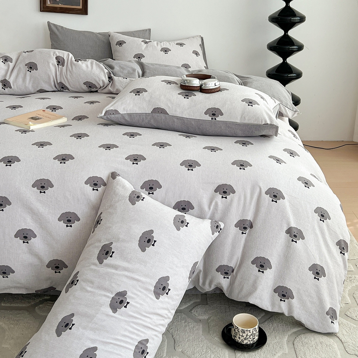 91家纺网 家纺一手货源 找家纺 弗苓家纺 2026春季新款高克重加厚色织提花四件套 云朵狗