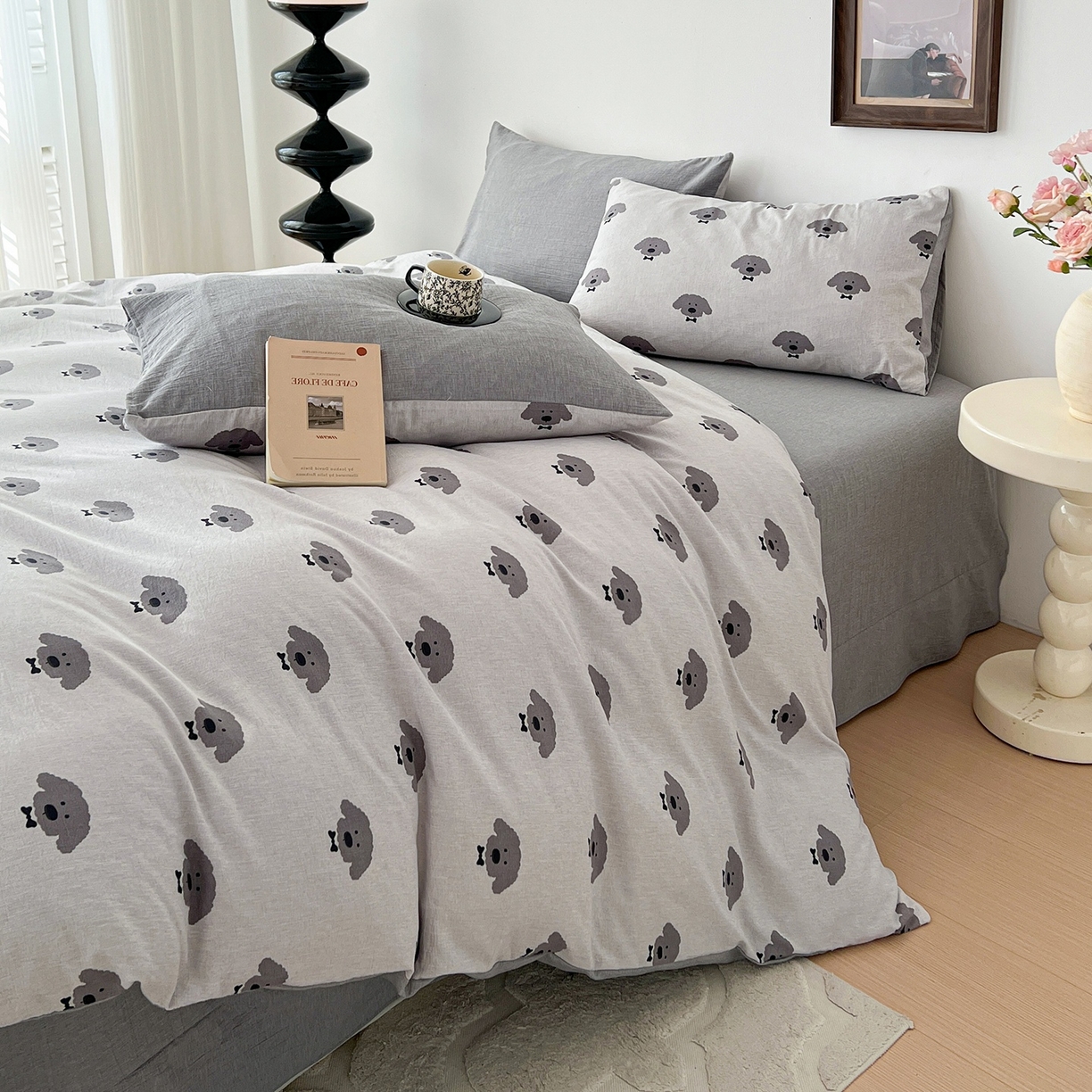 91家纺网 家纺一手货源 找家纺 弗苓家纺 2026春季新款高克重加厚色织提花四件套 云朵狗