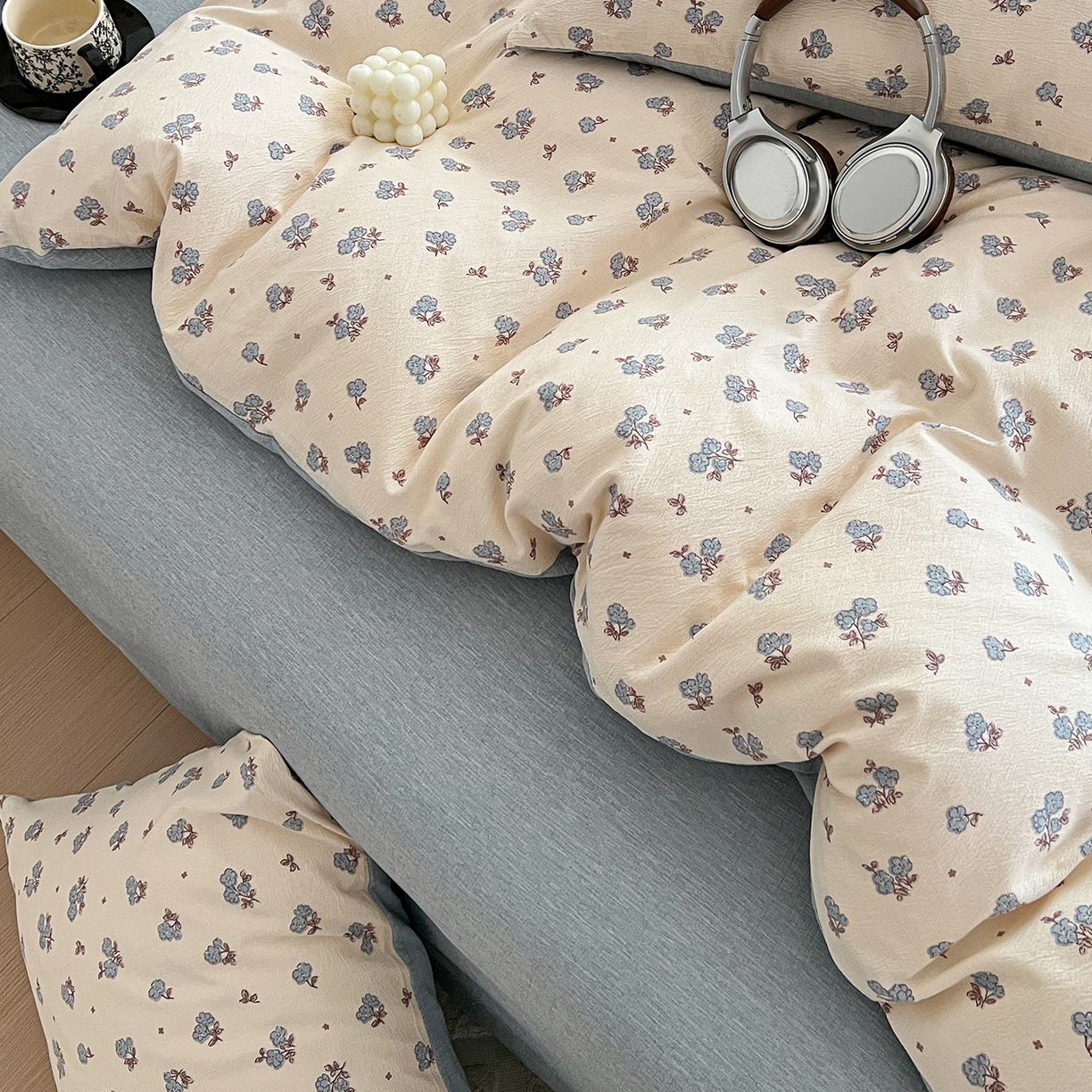 91家纺网 家纺一手货源 找家纺 弗苓家纺 2026春季新款高克重加厚色织提花四件套 芝樱