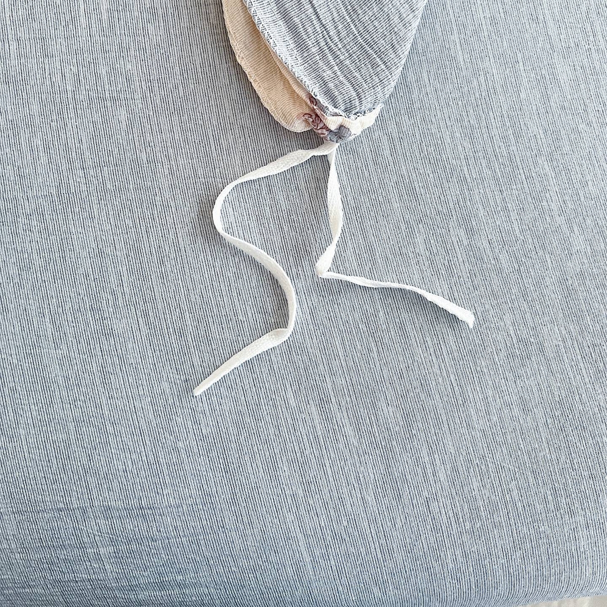 91家纺网 家纺一手货源 找家纺 弗苓家纺 2026春季新款高克重加厚色织提花四件套 芝樱