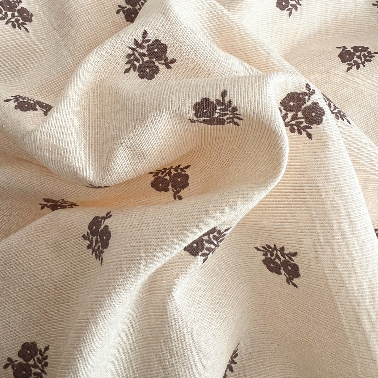 91家纺网 家纺一手货源 找家纺 弗苓家纺 2026春季新款高克重加厚色织提花四件套 知野