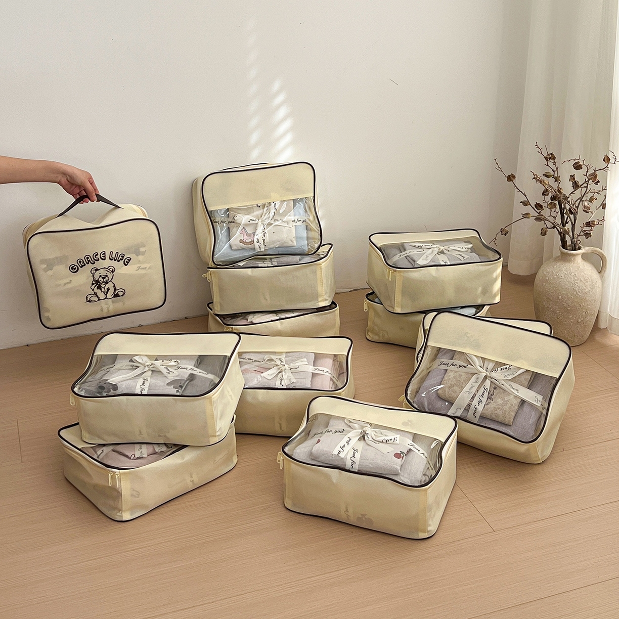 91家纺网 家纺一手货源 找家纺 弗苓家纺 2026春季新款高克重加厚色织提花四件套 组合图（仅供展示不可下单）