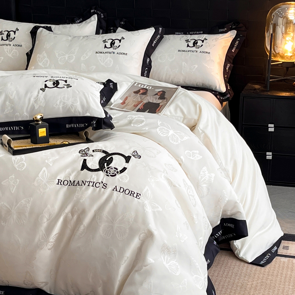 91家纺网 家纺一手货源 找家纺 （总）宇航家纺 2026新款专版厚织亮丝提花水洗真丝四件套梦蝶系列