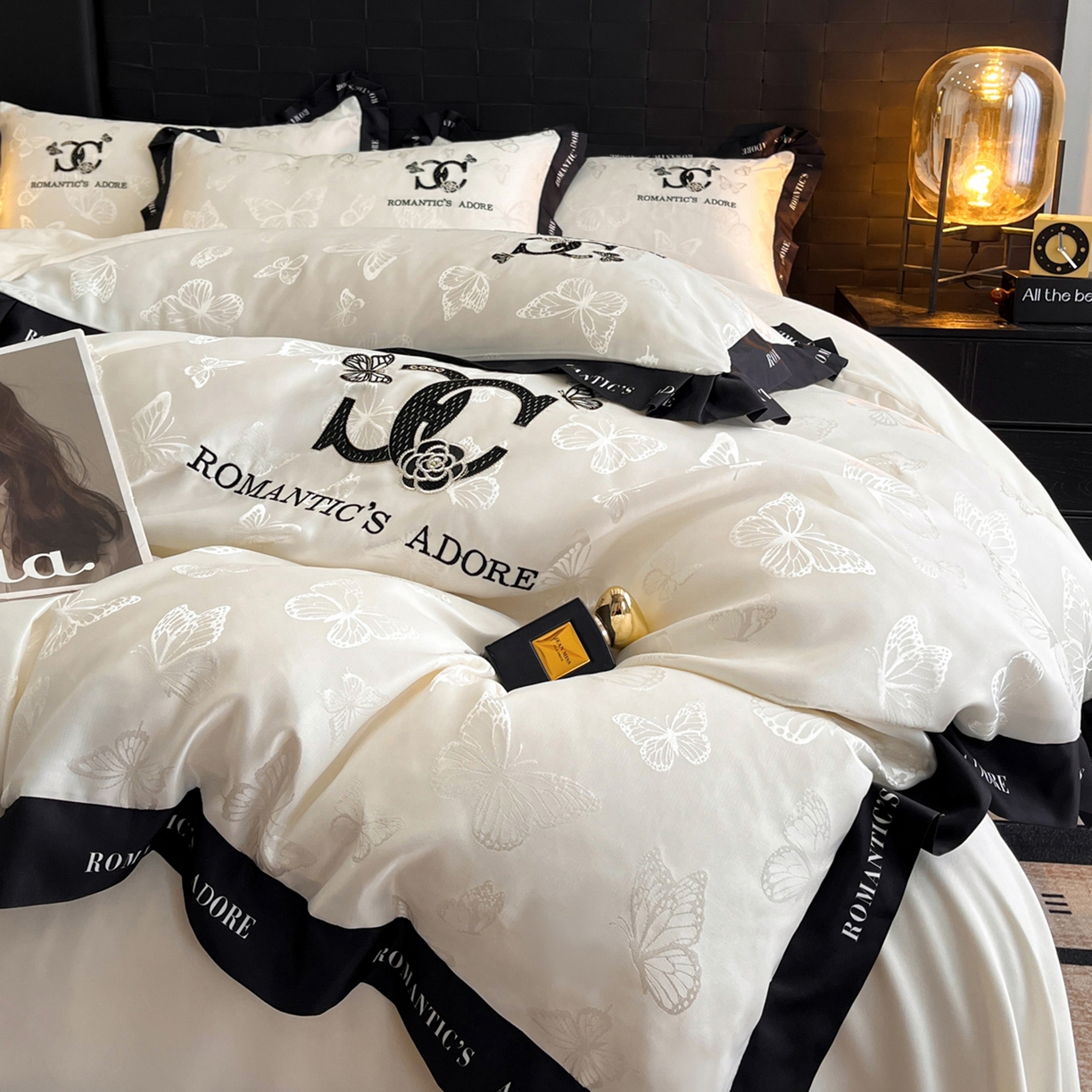 91家纺网 家纺一手货源 找家纺 （总）宇航家纺 2026新款专版厚织亮丝提花水洗真丝四件套梦蝶系列