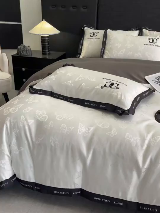 91家纺网 家纺一手货源 找家纺 宇航家纺 2026新款专版厚织亮丝提花水洗真丝四件套梦蝶系列 梦蝶白拼深灰