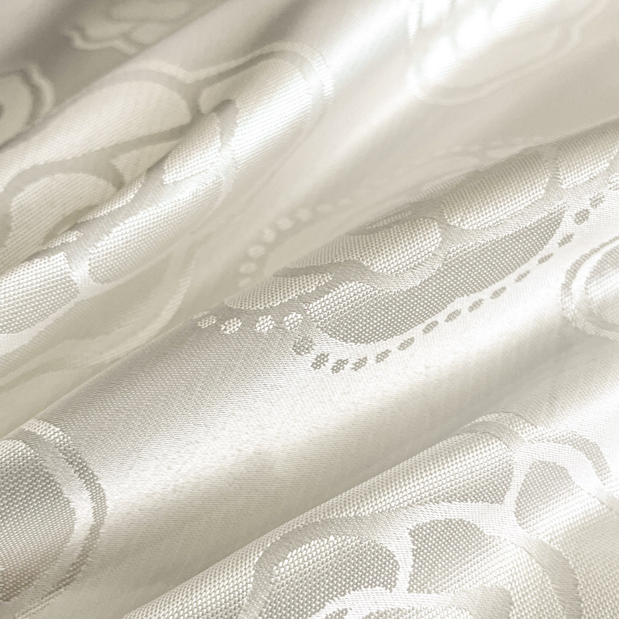 91家纺网 家纺一手货源 找家纺 宇航家纺 2026新款专版厚织亮丝提花水洗真丝四件套梦蝶系列 爱意白拼深灰