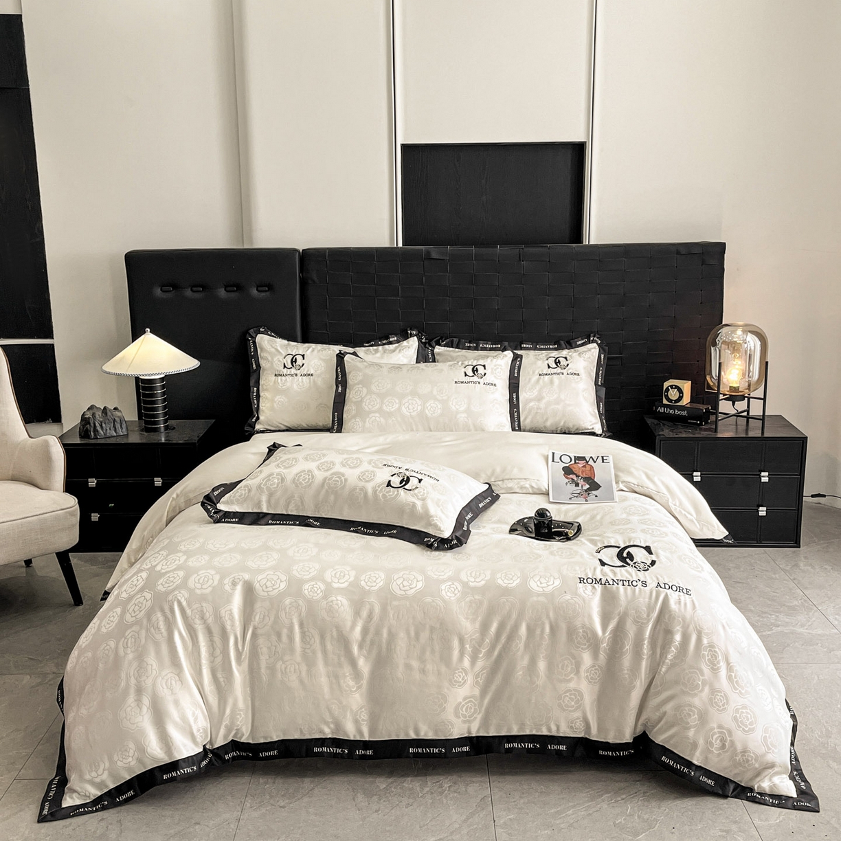 91家纺网 家纺一手货源 找家纺 宇航家纺 2026新款专版厚织亮丝提花水洗真丝四件套梦蝶系列 爱意白色