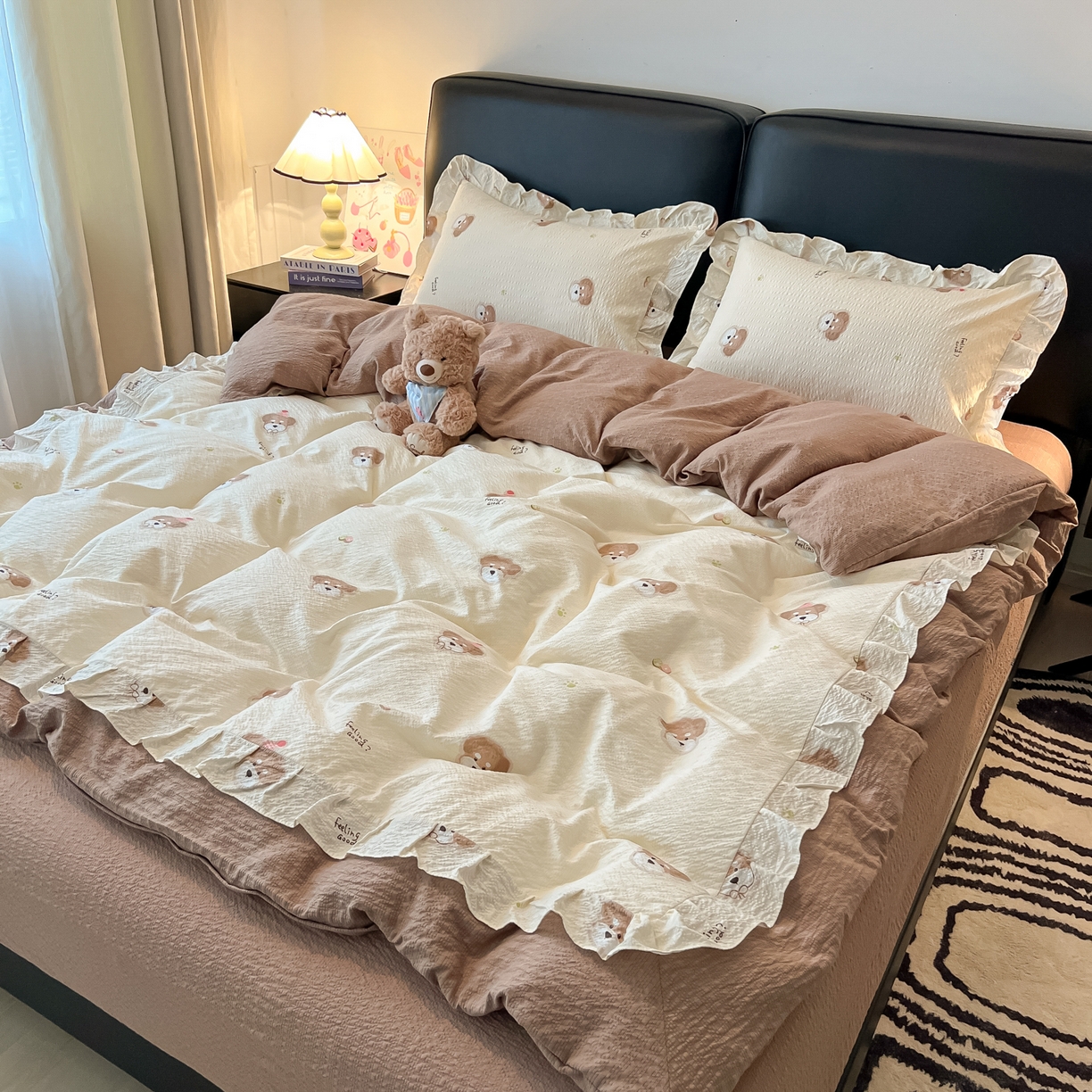 91家纺网 家纺一手货源 找家纺 子钦家纺 2026春夏新款提花泡芙棉花边拼角工艺床单床笠四件套-卡哇伊 卡哇伊-生日狗