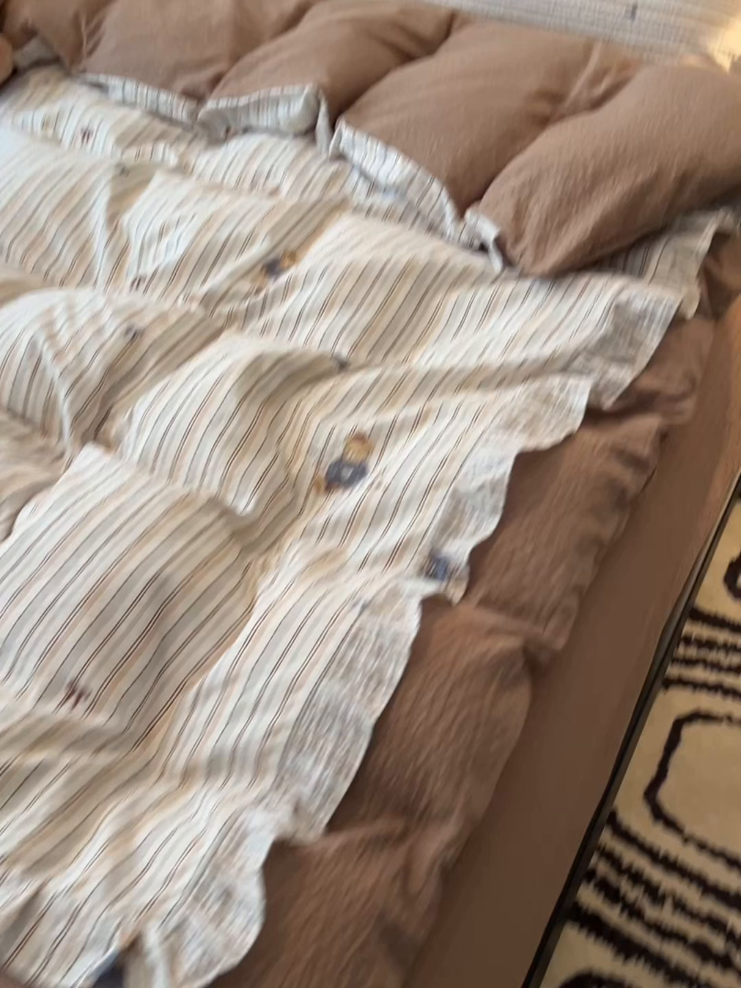 91家纺网 家纺一手货源 找家纺 子钦家纺 2026春夏新款提花泡芙棉花边拼角工艺床单床笠四件套-卡哇伊 卡哇伊-快乐小熊