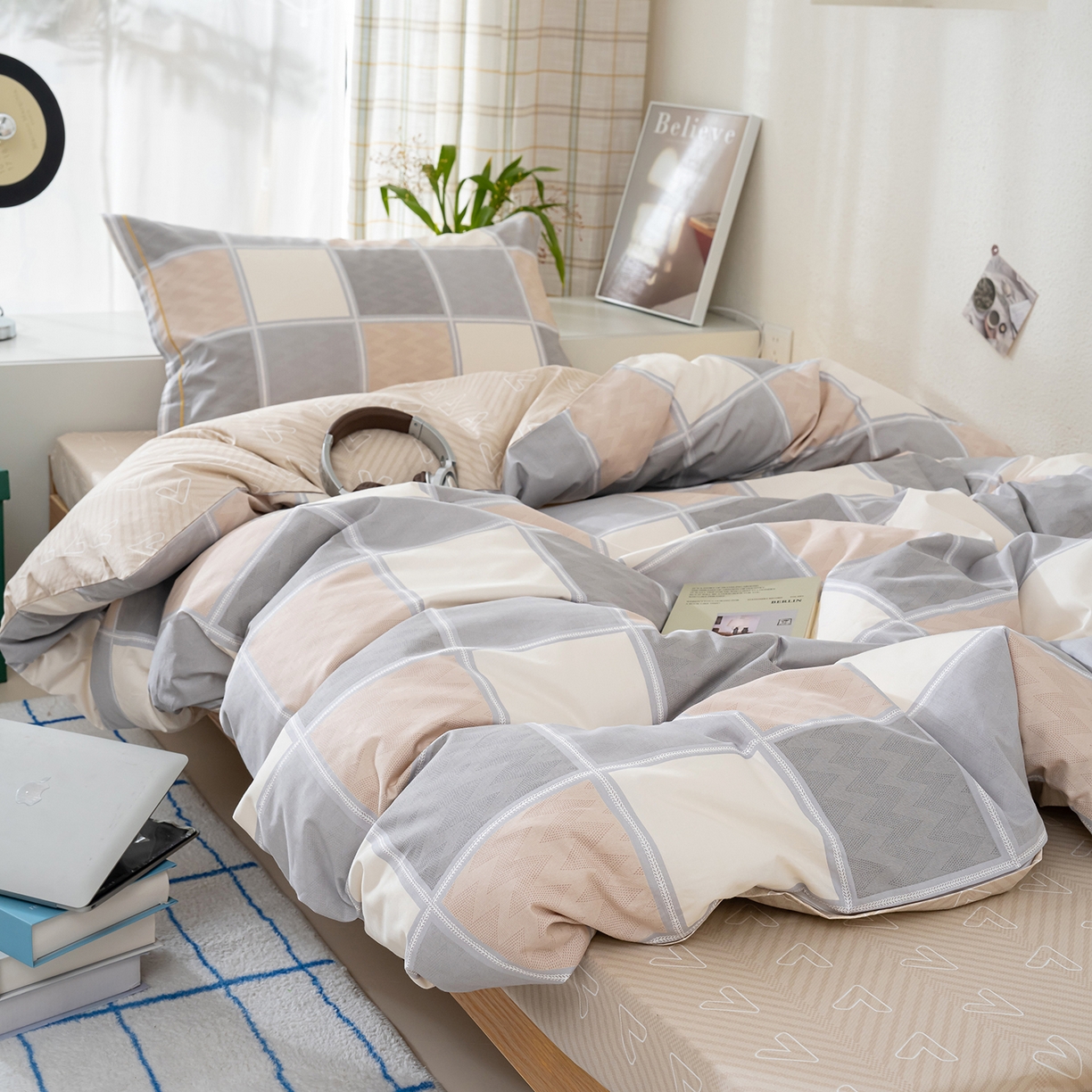 91家纺网 家纺一手货源 找家纺 良佐生活 2026新款A类铂金精梳全棉学生三件套 云川