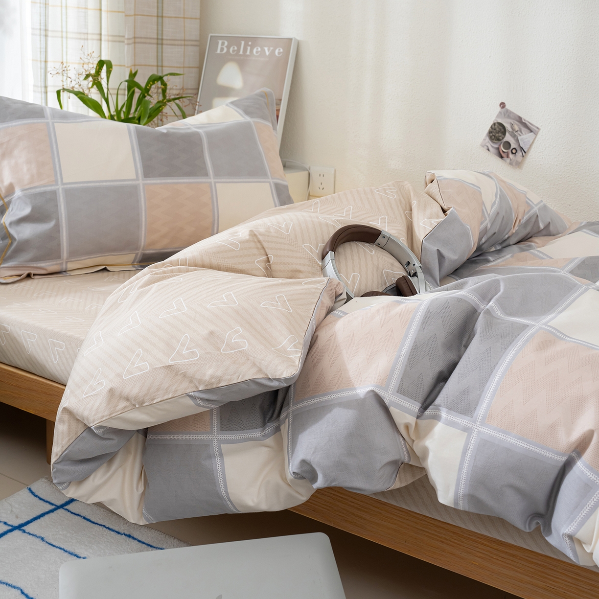 91家纺网 家纺一手货源 找家纺 良佐生活 2026新款A类铂金精梳全棉学生三件套 云川