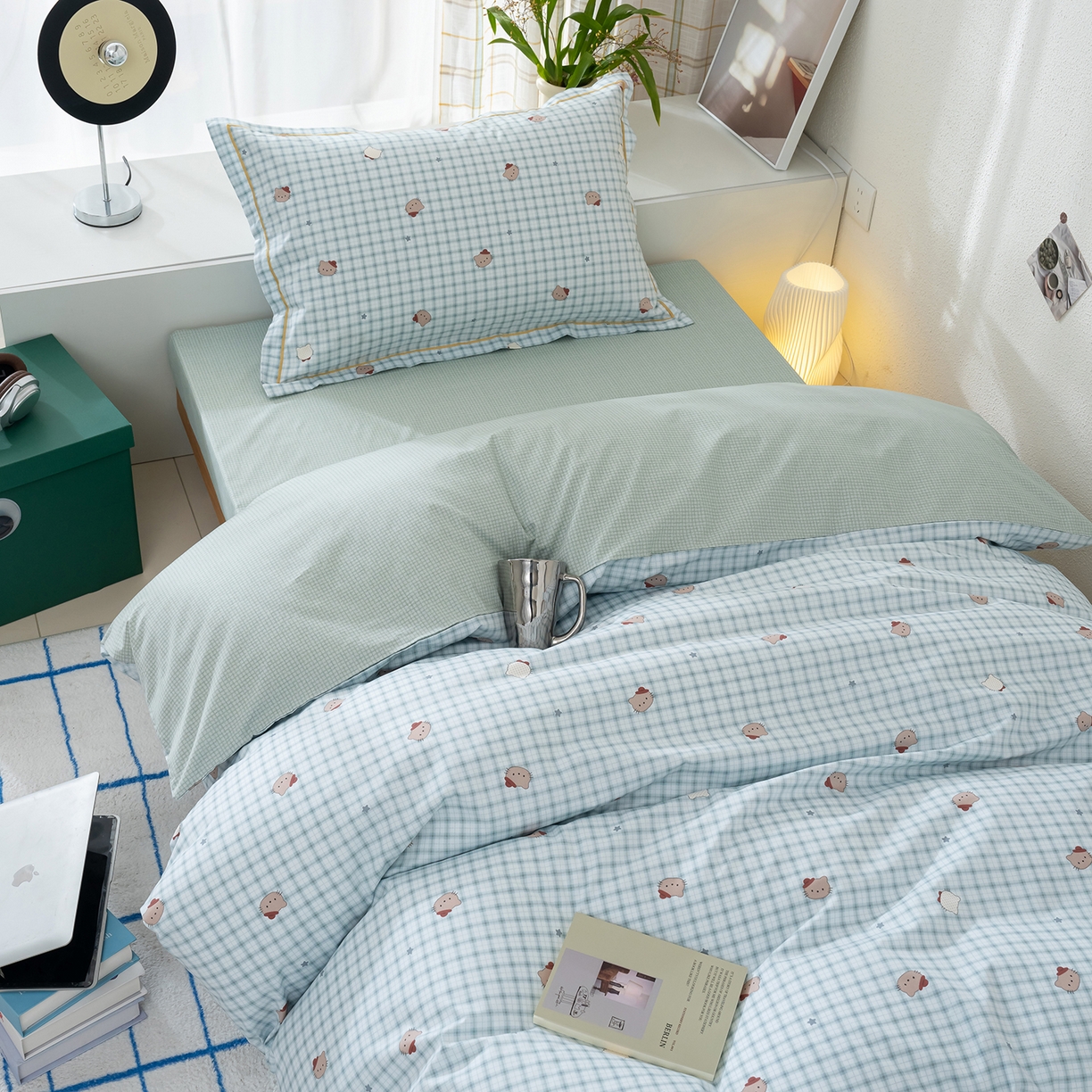 91家纺网 家纺一手货源 找家纺 良佐生活 2026新款A类铂金精梳全棉学生三件套 青格萌喵