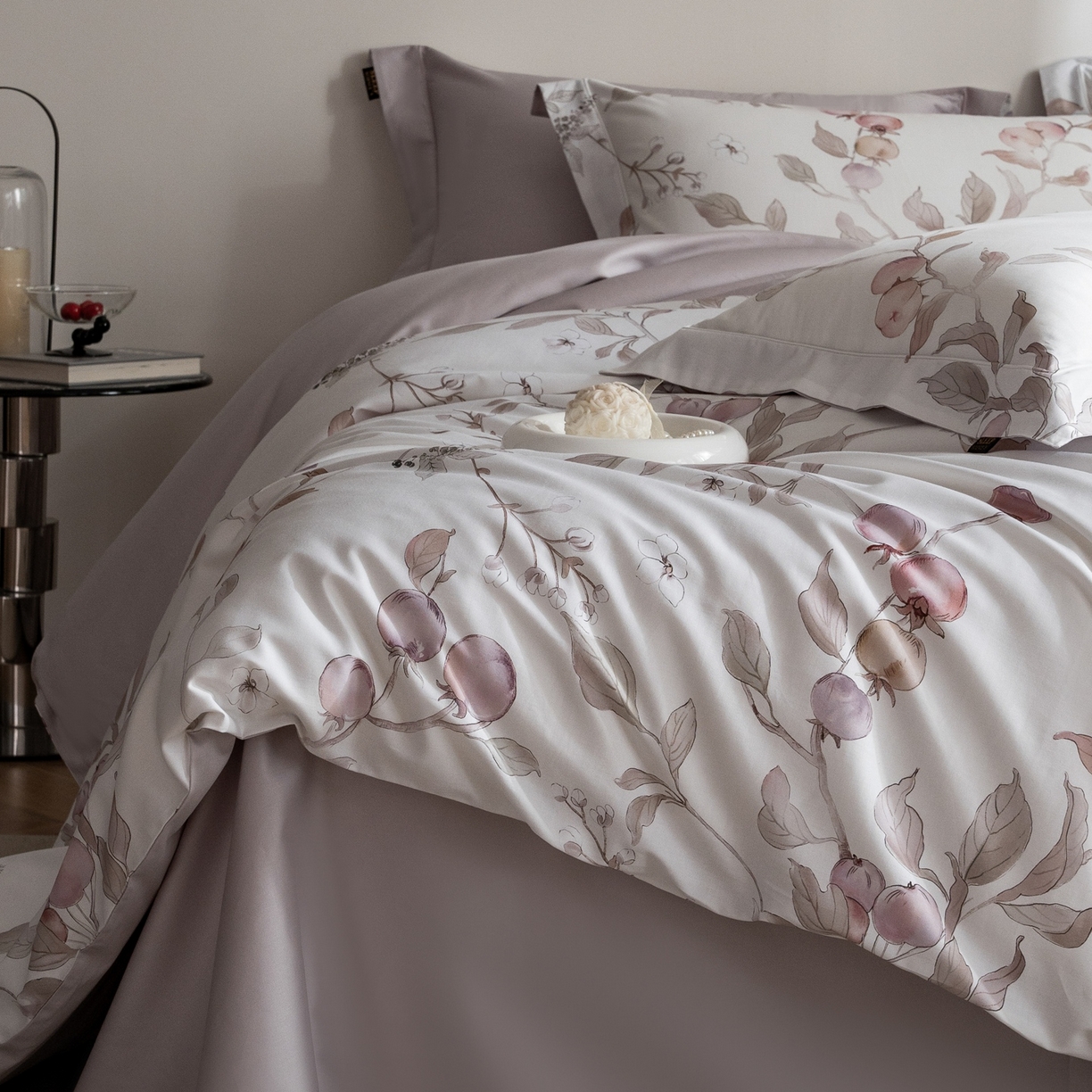 91家纺网 家纺一手货源 找家纺 莱豫家纺 2026新款长绒棉纯棉阿克苏数码印花四件套 春涧粉紫