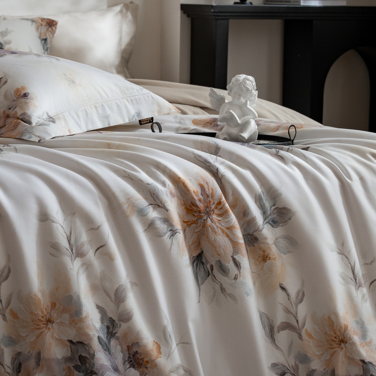 91家纺网 家纺一手货源 找家纺 莱豫家纺 2026新款长绒棉纯棉阿克苏数码印花四件套 花漾千朵