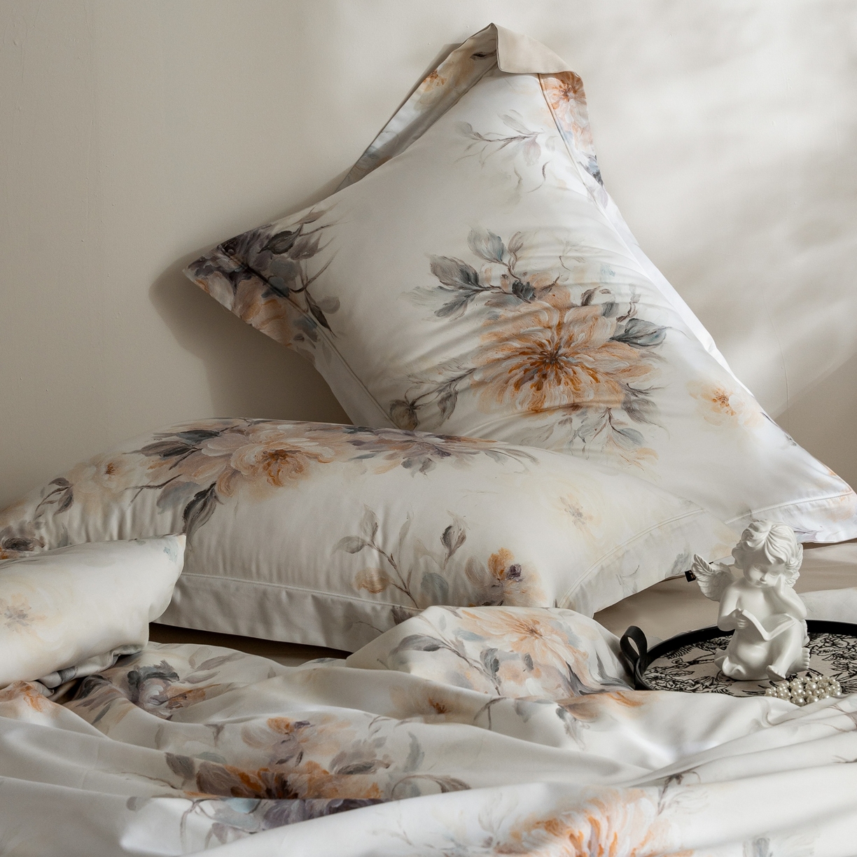 91家纺网 家纺一手货源 找家纺 莱豫家纺 2026新款长绒棉纯棉阿克苏数码印花四件套 花漾千朵