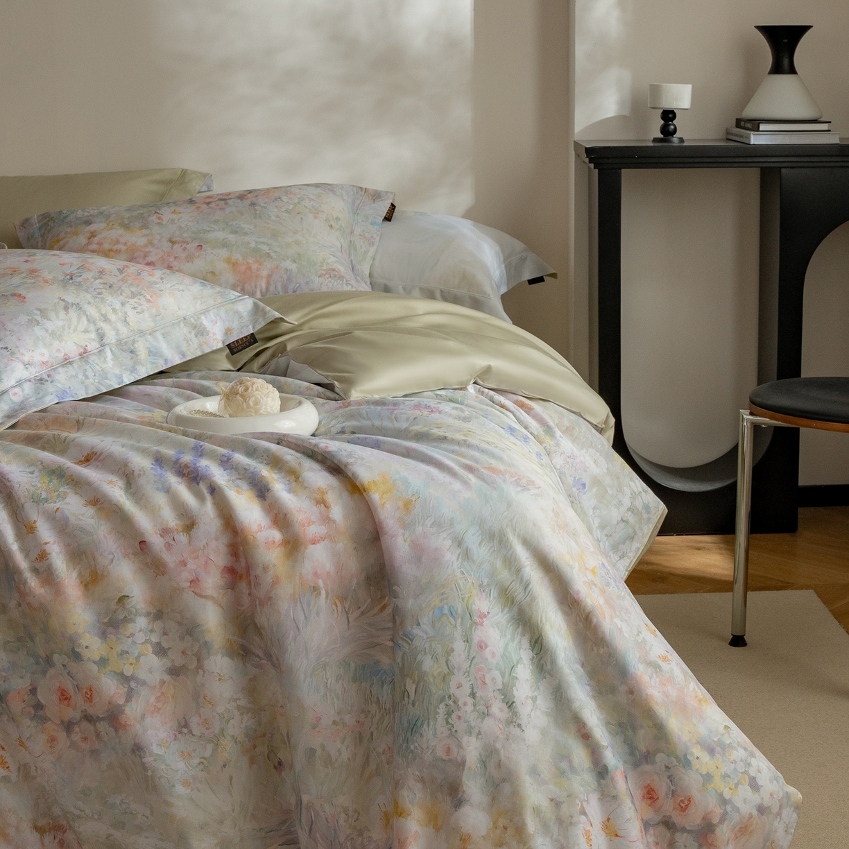 91家纺网 家纺一手货源 找家纺 莱豫家纺 2026新款长绒棉纯棉阿克苏数码印花四件套 微澜