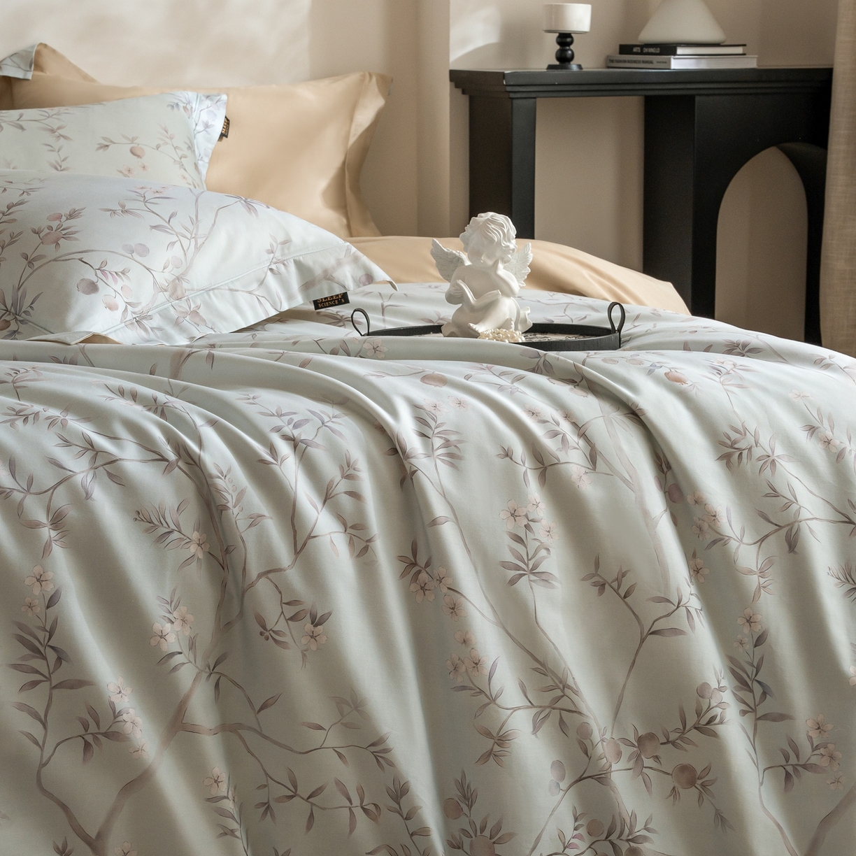 91家纺网 家纺一手货源 找家纺 莱豫家纺 2026新款长绒棉纯棉阿克苏数码印花四件套 叙枝有夏