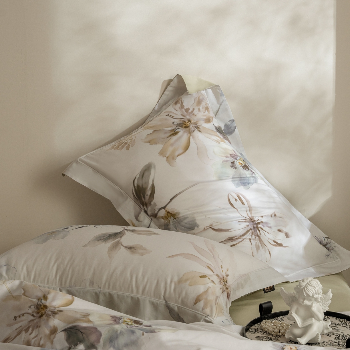 91家纺网 家纺一手货源 找家纺 莱豫家纺 2026新款长绒棉纯棉阿克苏数码印花四件套 雨后清风