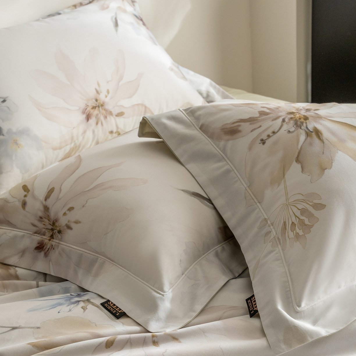 91家纺网 家纺一手货源 找家纺 莱豫家纺 2026新款长绒棉纯棉阿克苏数码印花四件套 雨后清风