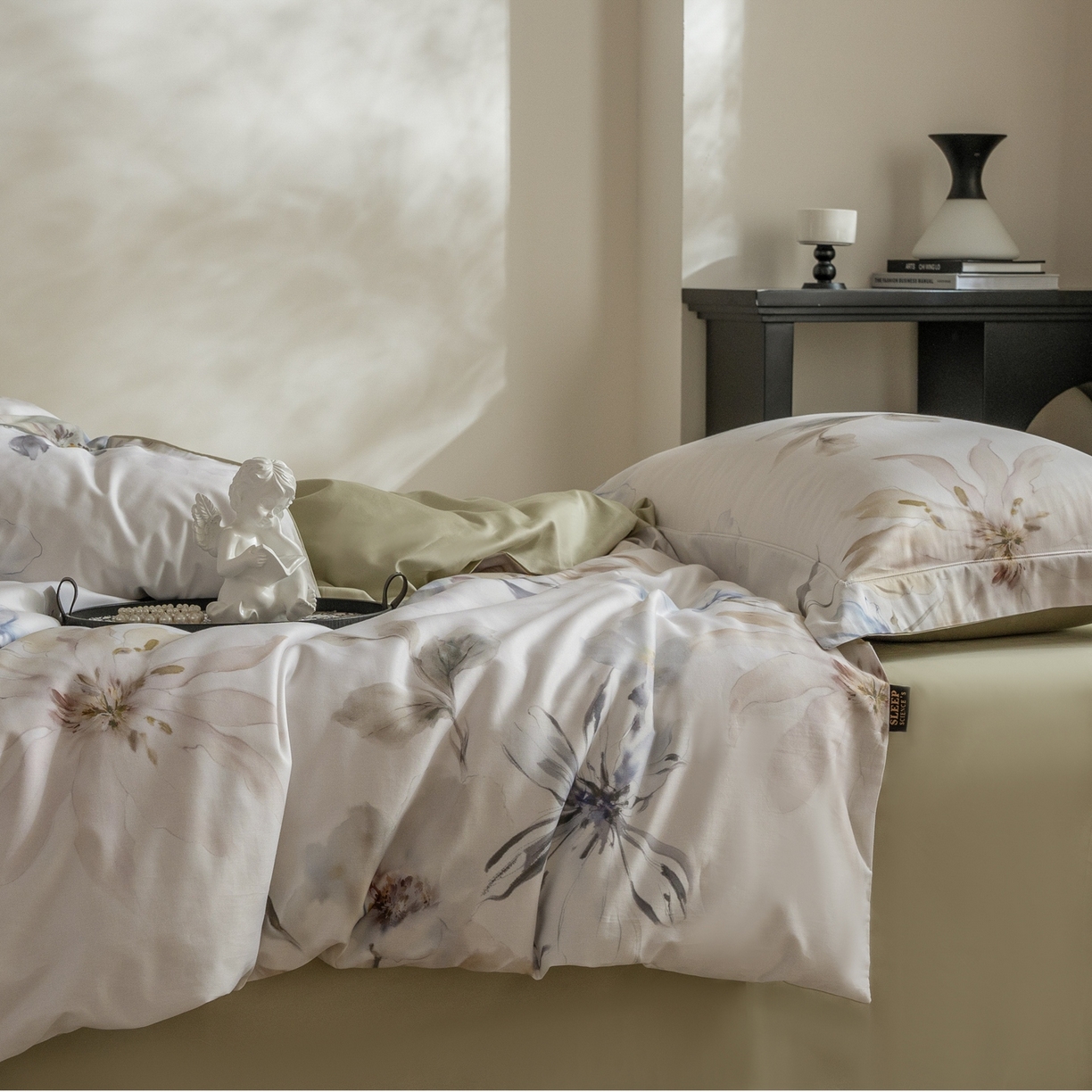 91家纺网 家纺一手货源 找家纺 莱豫家纺 2026新款长绒棉纯棉阿克苏数码印花四件套 雨后清风