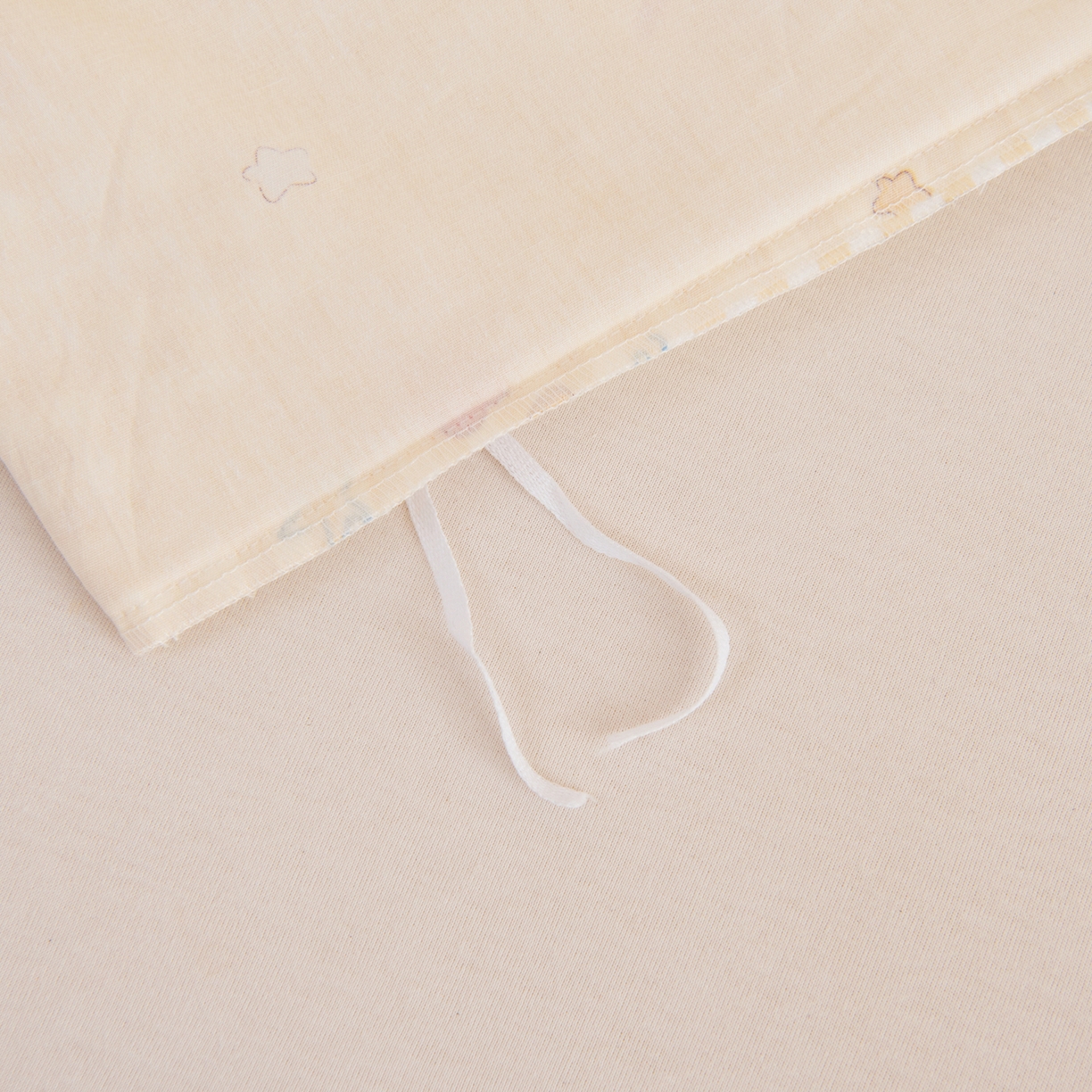 91家纺网 家纺一手货源 找家纺 芭伯妮2025AB版全棉幼儿园三件套儿童被子套件六件套 甜蜜小精灵