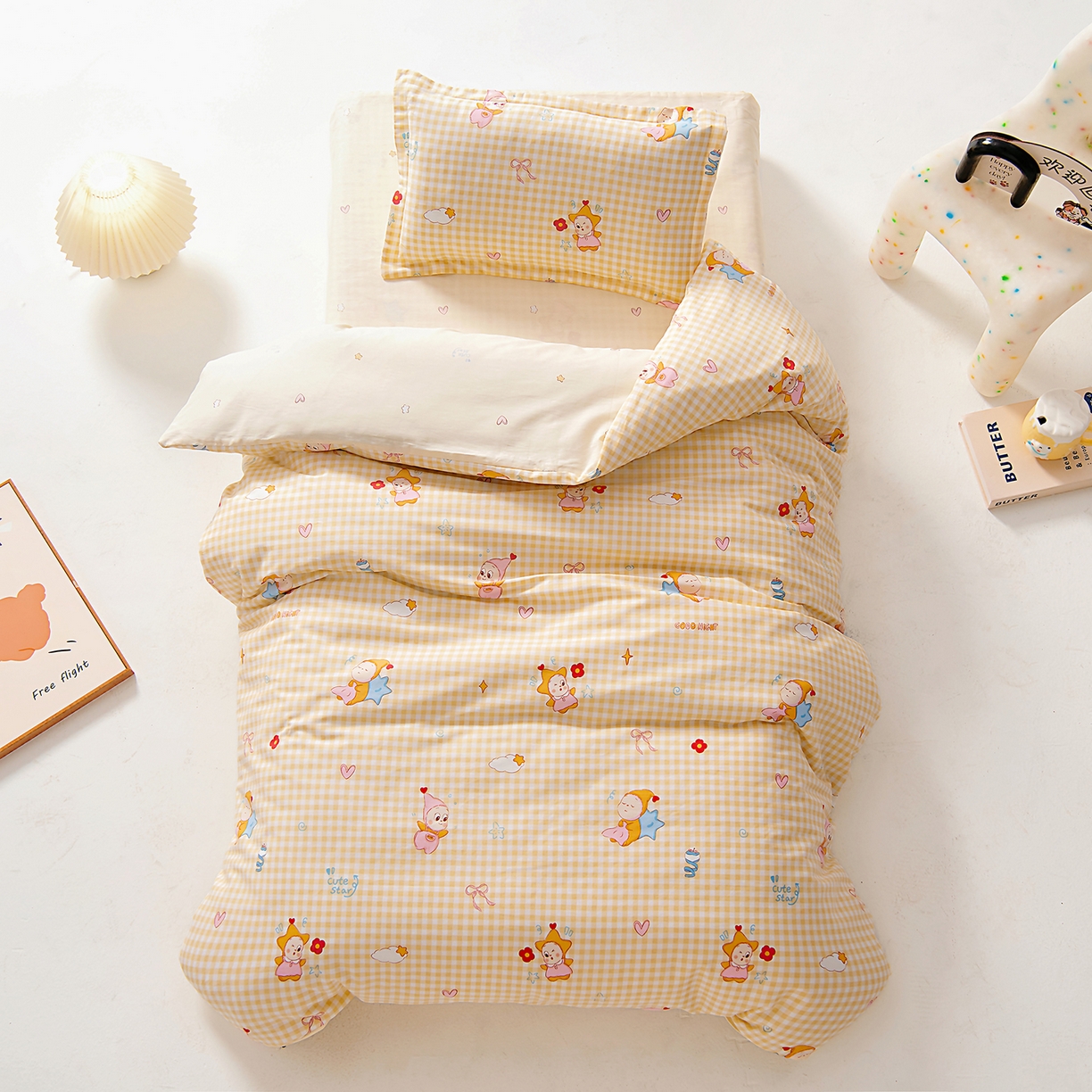 91家纺网 家纺一手货源 找家纺 芭伯妮 2026新款全棉AB版幼儿园三件套宝宝午睡被子六件套儿童被套多件套（第一批） 甜蜜小精灵
