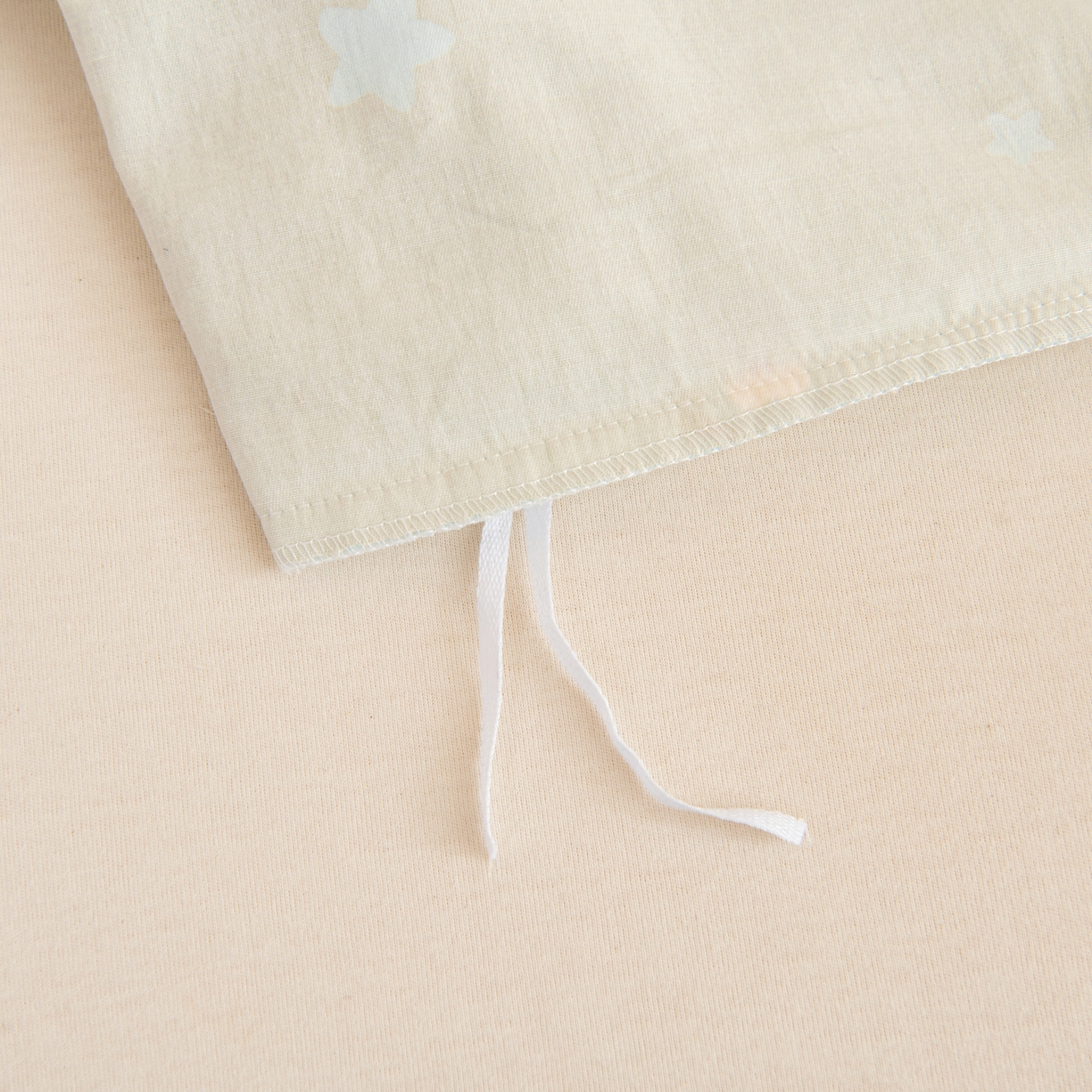 91家纺网 家纺一手货源 找家纺 芭伯妮 2026新款全棉AB版幼儿园三件套宝宝午睡被子六件套儿童被套多件套（第一批） 蜜糖晴天