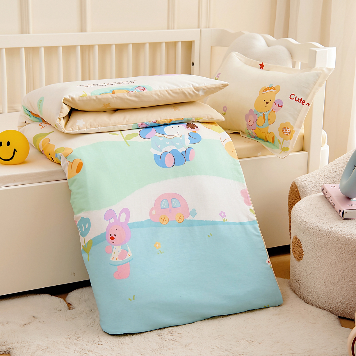 91家纺网 家纺一手货源 找家纺 芭伯妮 2026新款全棉AB版幼儿园三件套宝宝午睡被子六件套儿童被套多件套（第一批） 蜜糖晴天