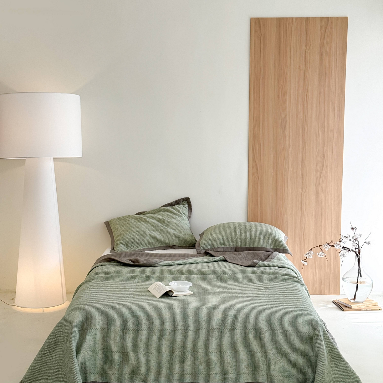 91家纺网 家纺一手货源 找家纺 床盖工厂店 2026新款双面可用莫代尔天丝填充80棉花床盖三件套 香岛巴黎-绿