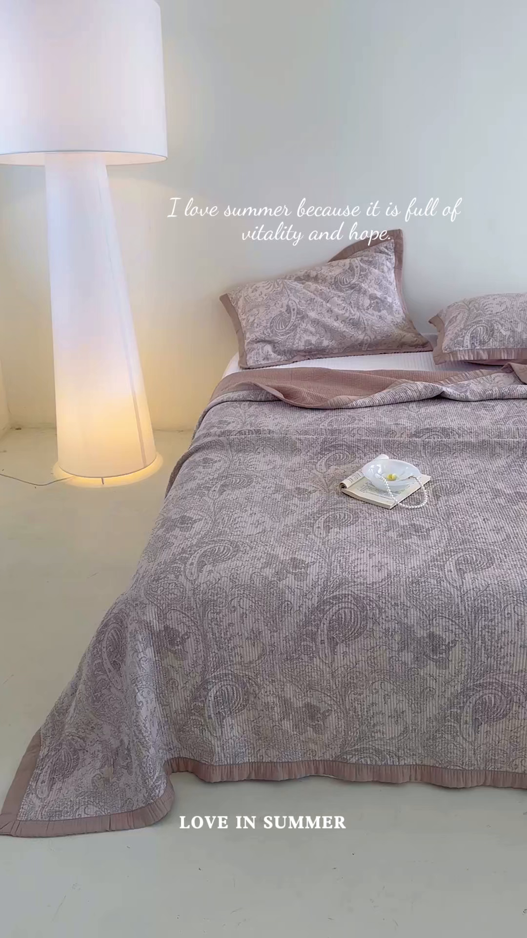 91家纺网 家纺一手货源 找家纺 床盖工厂店 2026新款双面可用莫代尔天丝填充80棉花床盖三件套 香岛巴黎-咖