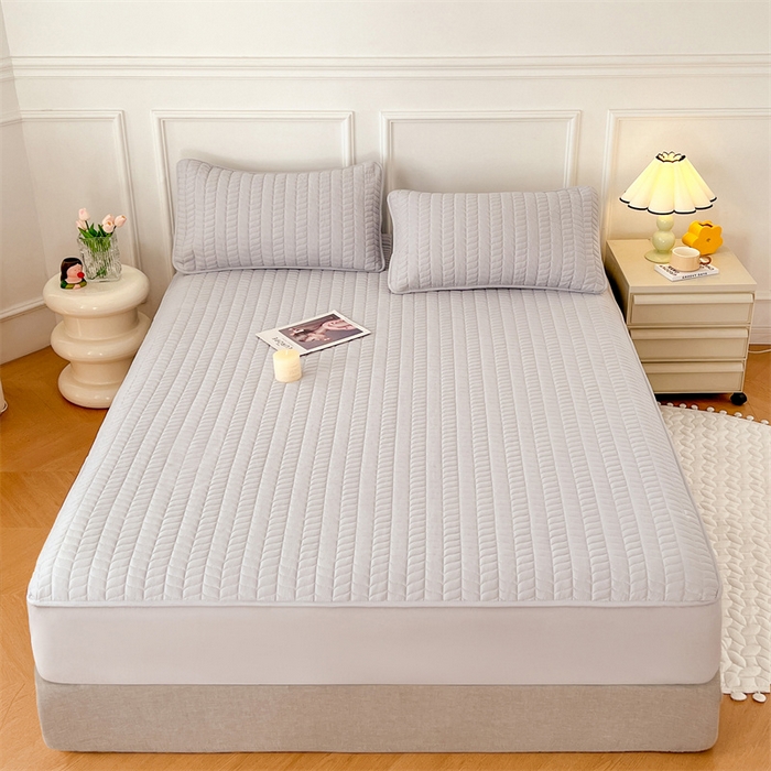 91家纺网 家纺一手货源 找家纺 总梦舒羽 2025隔尿防水四季款夹棉床笠床垫保护罩床垫套-轻奢款