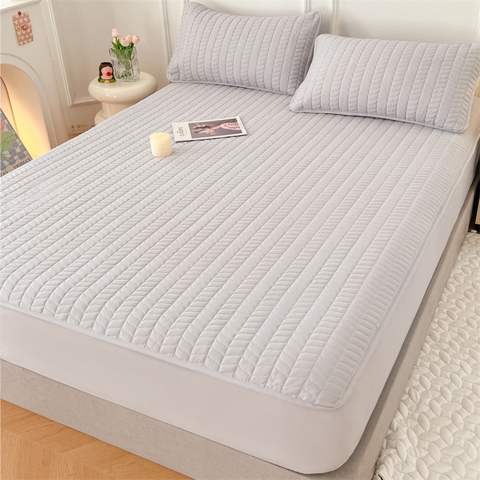 91家纺网 家纺一手货源 找家纺 总梦舒羽 2025隔尿防水四季款夹棉床笠床垫保护罩床垫套-轻奢款