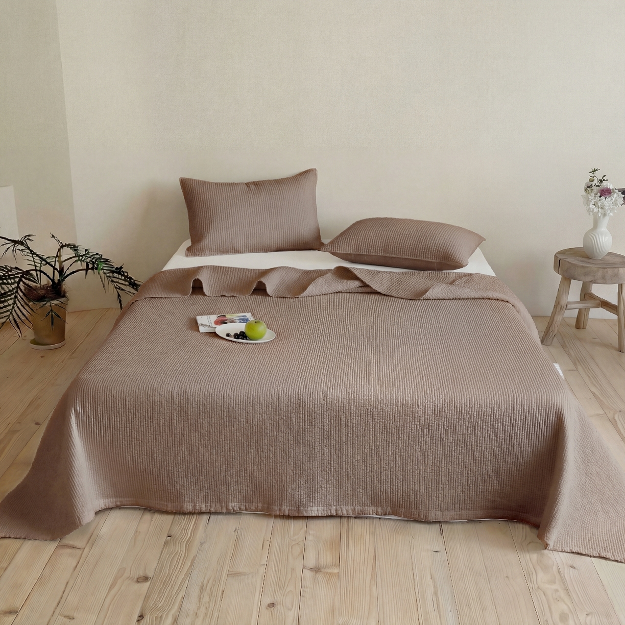 91家纺网 家纺一手货源 找家纺 上喜 2026春夏新款全棉纯棉直角边简约韩系砂洗床盖三件套 巧克力