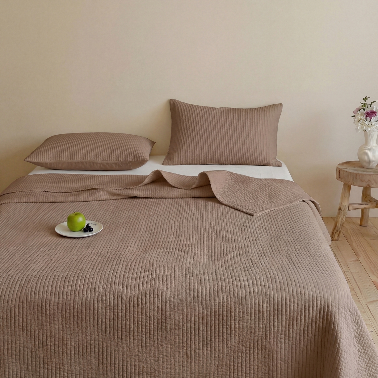 91家纺网 家纺一手货源 找家纺 上喜 2026春夏新款全棉纯棉直角边简约韩系砂洗床盖三件套 巧克力