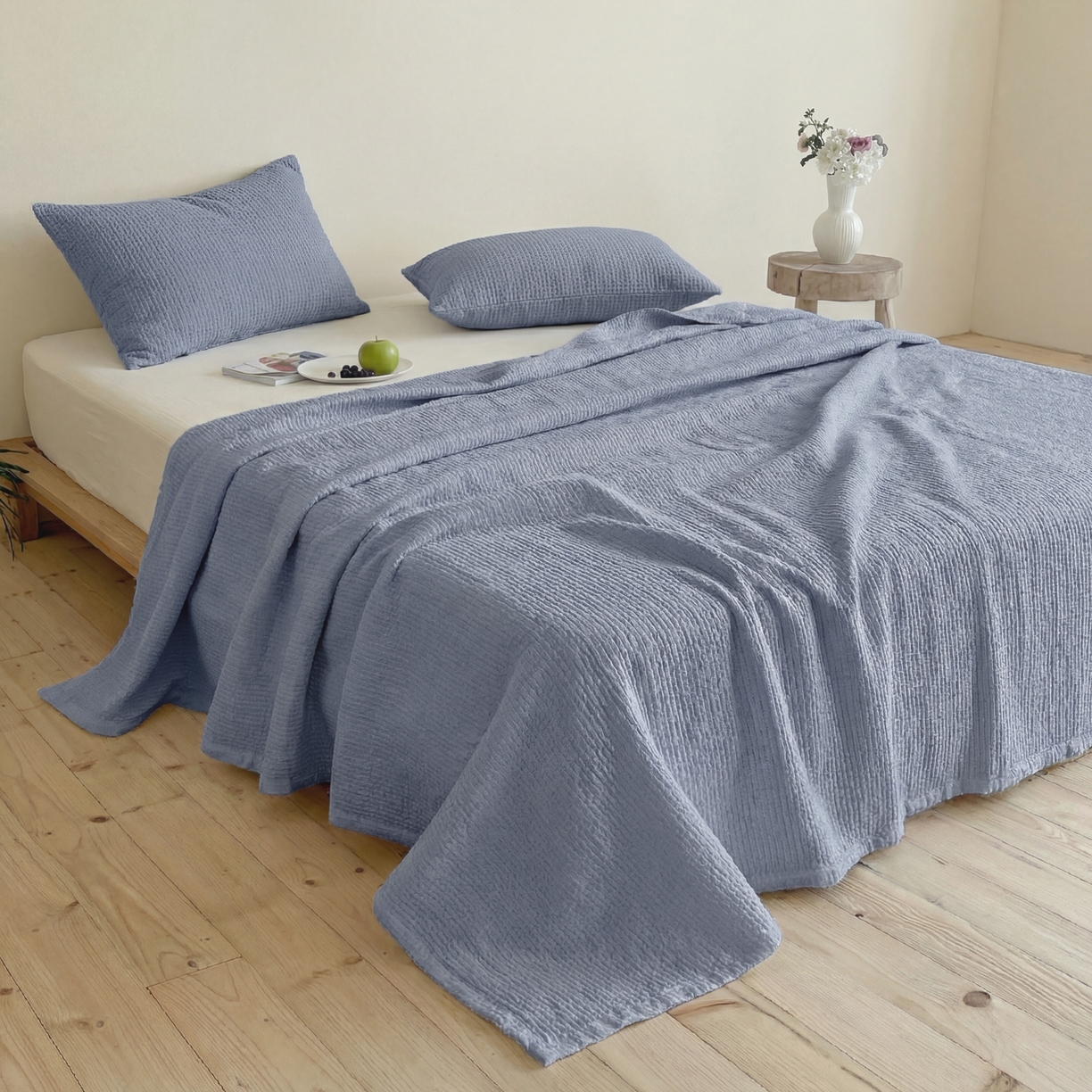 91家纺网 家纺一手货源 找家纺 上喜 2026春夏新款全棉纯棉直角边简约韩系砂洗床盖三件套 雾霾蓝