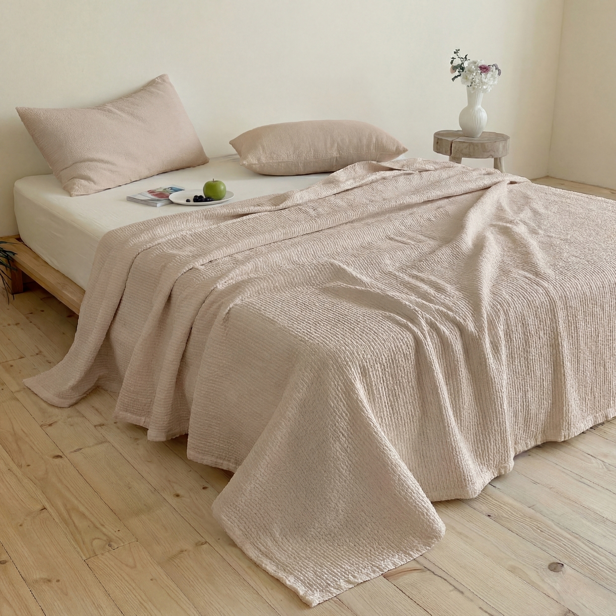 91家纺网 家纺一手货源 找家纺 上喜 2026春夏新款全棉纯棉直角边简约韩系砂洗床盖三件套 燕麦