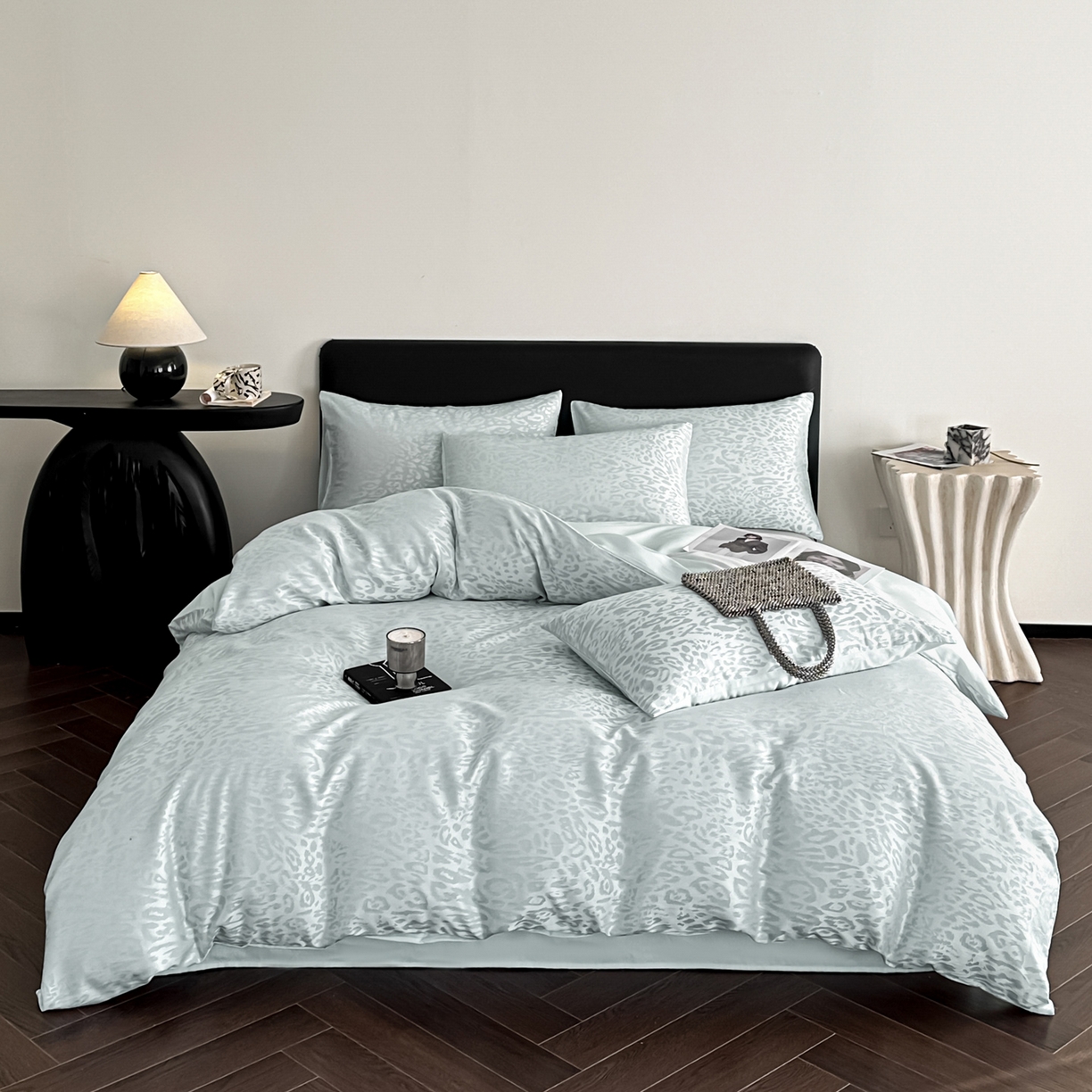 91家纺网 家纺一手货源 找家纺 莱登卡奴 2026新款A类50S天丝棉色织提花系列四件套 波斯蜜语-蓝