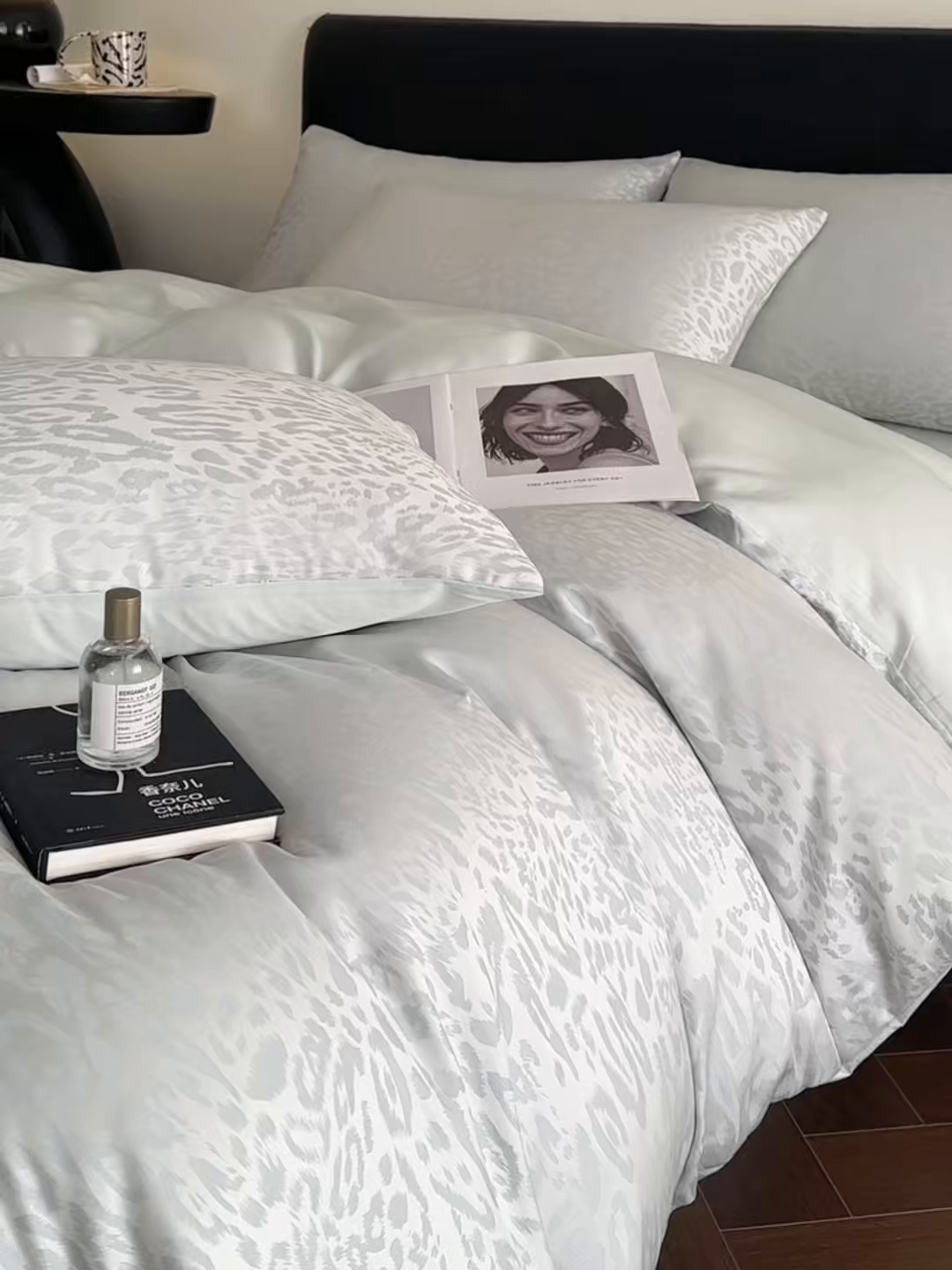 91家纺网 家纺一手货源 找家纺 莱登卡奴 2026新款A类50S天丝棉色织提花系列四件套 波斯蜜语-蓝