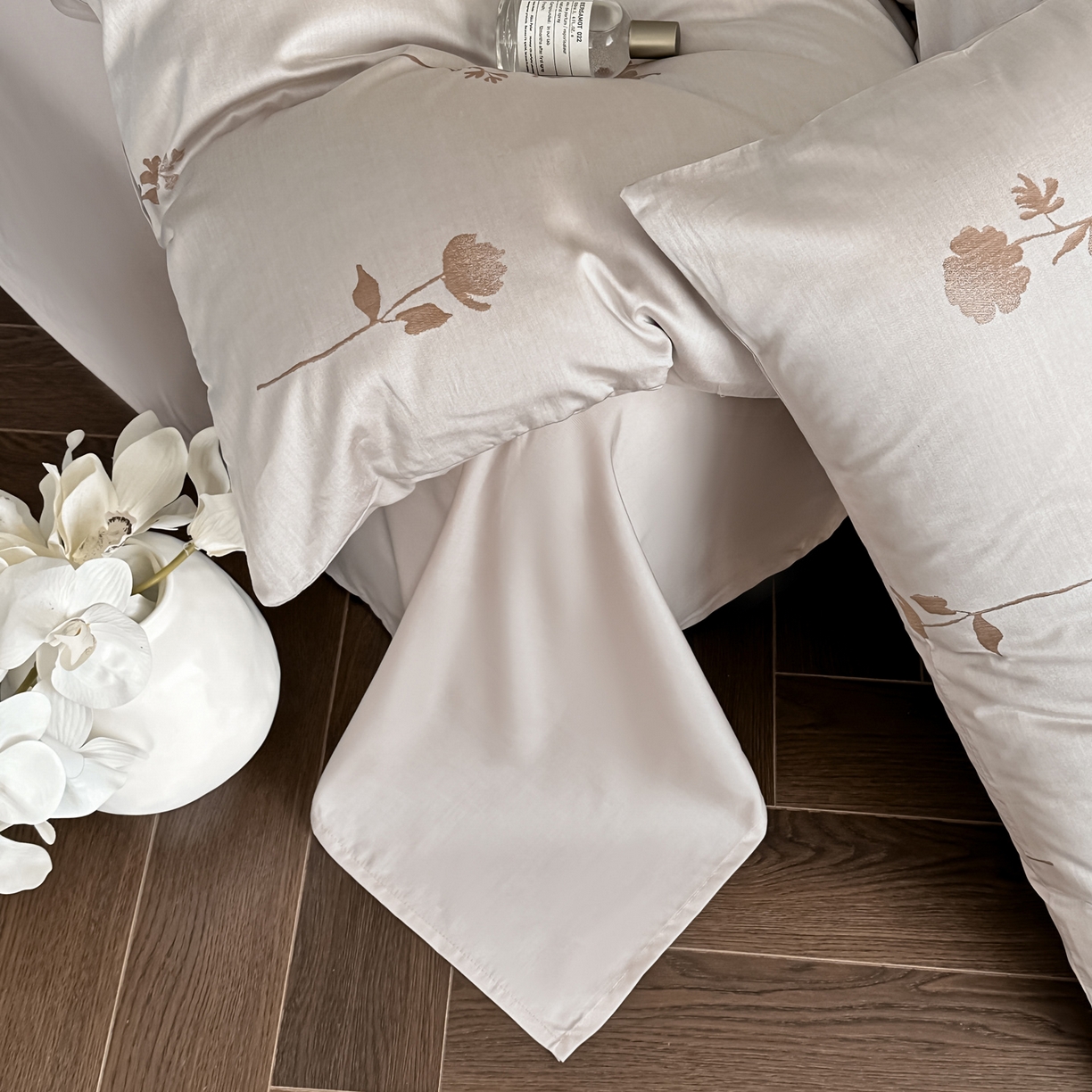 91家纺网 家纺一手货源 找家纺 莱登卡奴 2026新款A类50S天丝棉色织提花系列四件套 澄静之美-可可糖