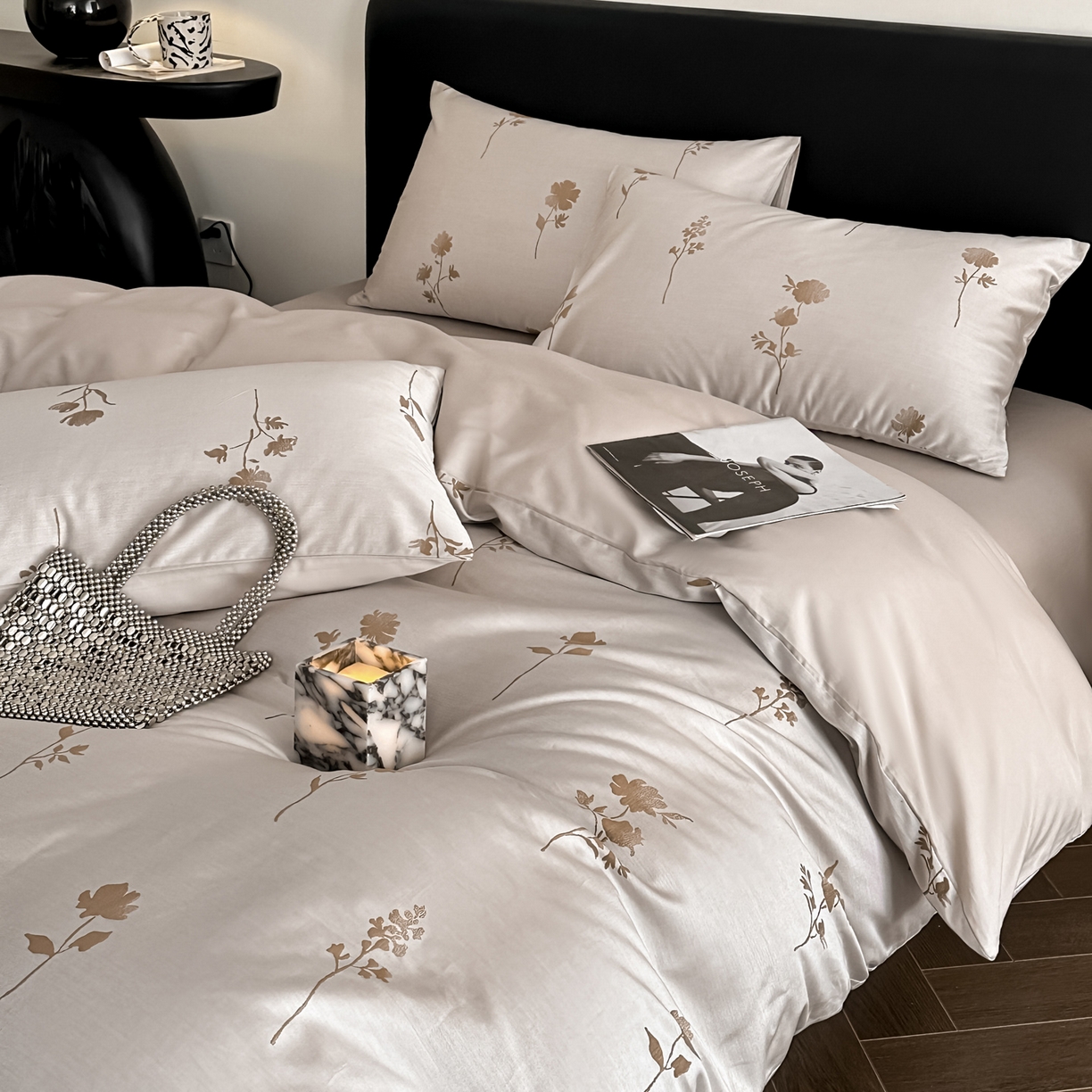 91家纺网 家纺一手货源 找家纺 莱登卡奴 2026新款A类50S天丝棉色织提花系列四件套 澄静之美-可可糖