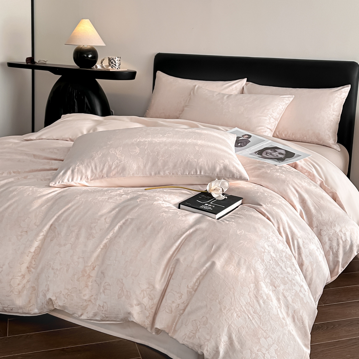 91家纺网 家纺一手货源 找家纺 莱登卡奴 2026新款A类50S天丝棉色织提花系列四件套 春日山茶