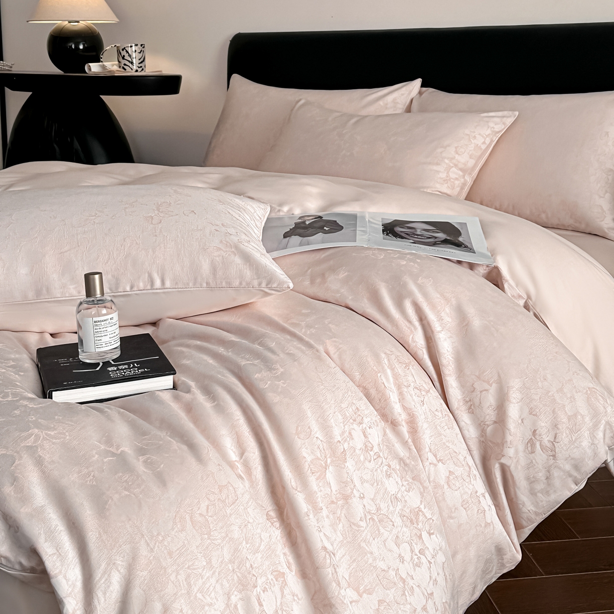 91家纺网 家纺一手货源 找家纺 莱登卡奴 2026新款A类50S天丝棉色织提花系列四件套 春日山茶