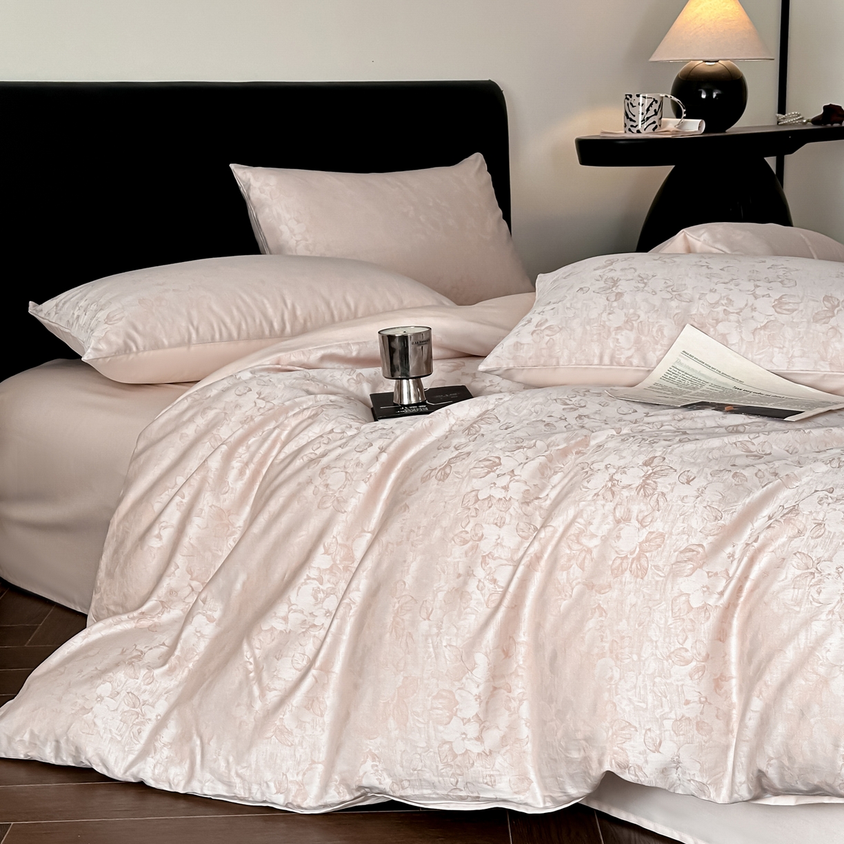 91家纺网 家纺一手货源 找家纺 莱登卡奴 2026新款A类50S天丝棉色织提花系列四件套 春日山茶