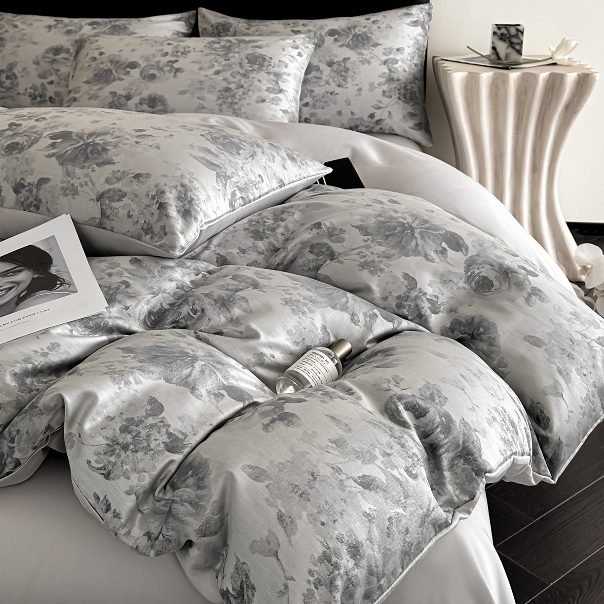 91家纺网 家纺一手货源 找家纺 莱登卡奴 2026新款A类50S天丝棉色织提花系列四件套 繁花玉露