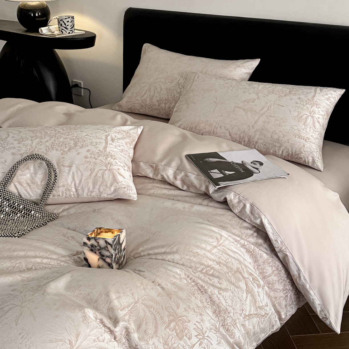 91家纺网 家纺一手货源 找家纺 莱登卡奴 2026新款A类50S天丝棉色织提花系列四件套 芊芊花影